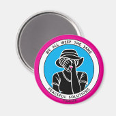 我々は皆、同じ1ピンク_2.25インチのラウンドマグネットを泣く マグネット (正面/裏面)