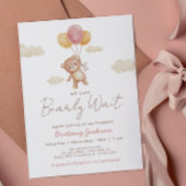 我々は真珠のように待つことができるテディベア赤ちゃんシャワーピンク 招待状