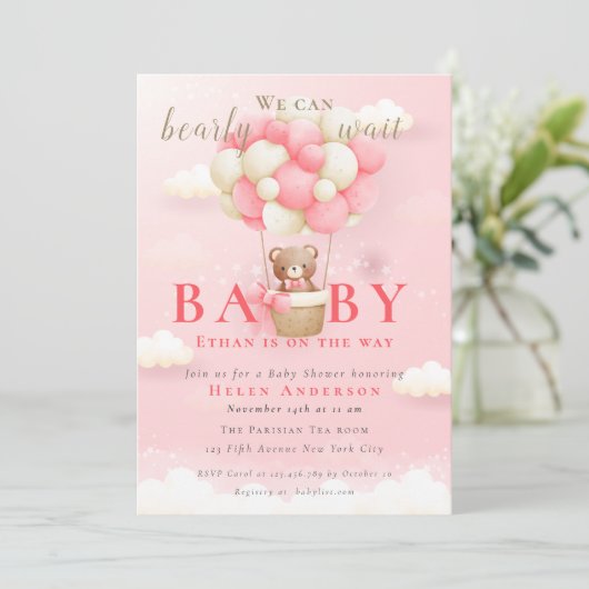 我々は真珠のように待つことができるテディベア赤ちゃんシャワーピンク 招待状 (スタンド正面)