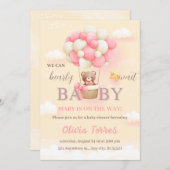 我々は真珠のように待つことができるテディベア赤ちゃんシャワーピンク 招待状 (正面/裏面)
