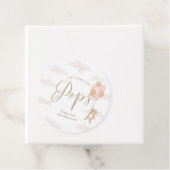 我々は真珠のように待つ女の子の赤ちゃんシャワーワインボトル フェイバータグ (インサイチュ)