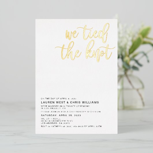 我々は結び目の結婚式のレセプションを結んだ 箔招待状 (立ち正面)