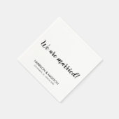 我々は結婚したスタイリッシュ脚本結婚だ スタンダードカクテルナプキン (角)