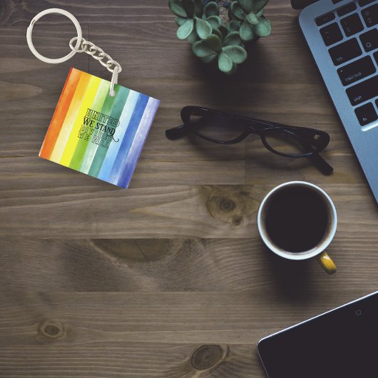 我々は統一された勇気付けられることわざレインボー キーホルダー