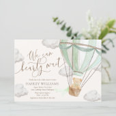 我々は良く待つことができるグリーンベイビーシャワー招待状 招待状 (スタンド正面)