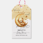 我々は良く待つことができる可愛いベビークマ赤ちゃんシャワー ギフトタグ (正面)