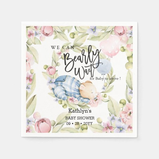 我々は良く待つことができる男の子テディベア赤ちゃんシャワー スタンダードカクテルナプキン (正面)