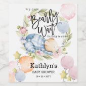 我々は良く待つことができる男の子テディベア赤ちゃんシャワー ワインラベル (シングルラベル)