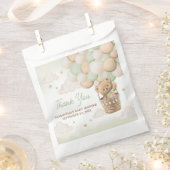 我々は良く待つことができる緑のクマ赤ちゃんシャワー フェイバーバッグ (クリップ留めされた状態)