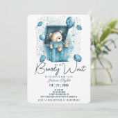 我々は良く待つことができる青いボックスクマ男の子の赤ちゃんシャワー 招待状 (スタンド正面)