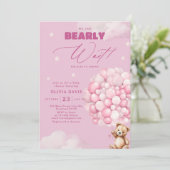 我々は良く待つ女の子の気球の赤ちゃんシャワー 招待状 (スタンド正面)