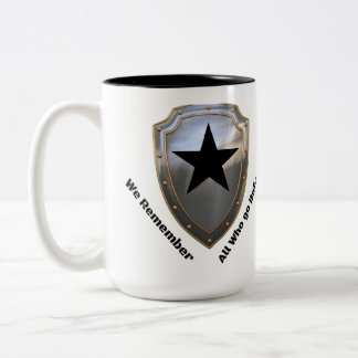 我々は覚えている ツートーンマグカップ