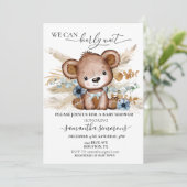 我々は赤ちゃんシャワーを待つことができるBoho Blue 招待状 (スタンド正面)