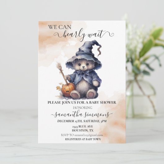 我々は赤ちゃんシャワーHalloween Teddyを待つことができる 招待状 (スタンド正面)