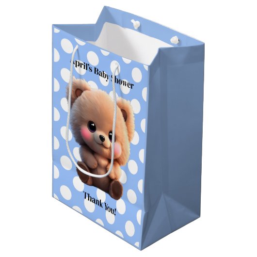 我々は赤ちゃんシャワーteddyクマ水玉模様を心待ち ミディアムペーパーバッグ (正面アングル)