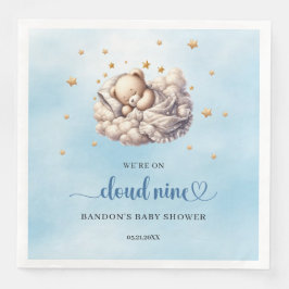 我々は雲9眠っているテディベアの少年