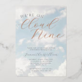 我々は雲9青い雲の赤ちゃんシャワー上にある 箔招待状 (正面)