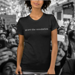 我々は革命ホワイトタイポグラフィシャツ Tシャツ