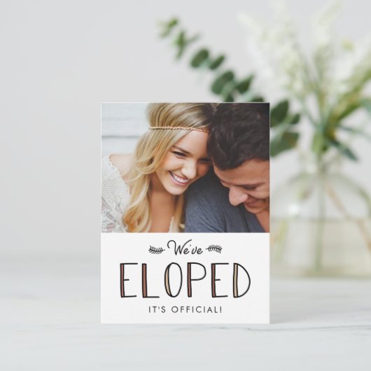 我々は駆け落ちした |駆け落ち結婚発表 案内ポストカード (スタンド正面)