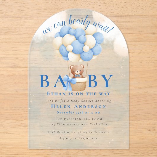 我々は、テディベア少年の赤ちゃんシャワーを待つことができる アクリル招待状 (正面)