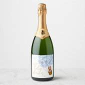 我々は、テディベア青い赤ちゃんシャワーを心待ちできる スパークリングワインラベル (正面)