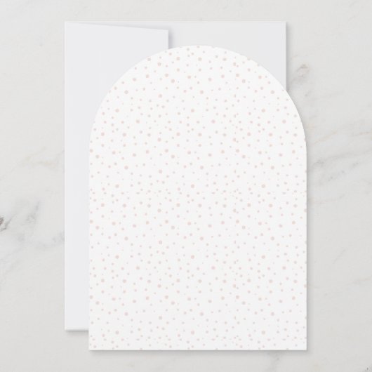 我々は、女の子の赤ちゃんシャワーピンクのアーチを待つことができる 招待状 (裏面)