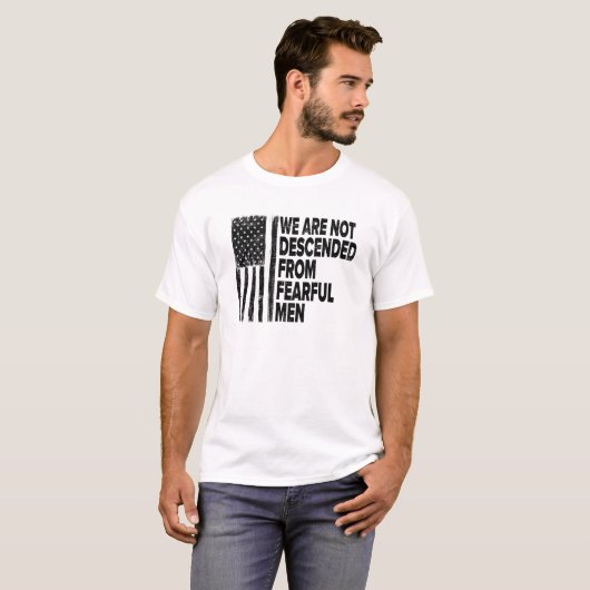 我々は、恐ろしい男性のベッツィー・アメリカの血を引いているのではない。 Tシャツ (正面フル)