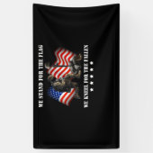 我々は、膝を折る旗のために立落ちたつ 横断幕 (縦)