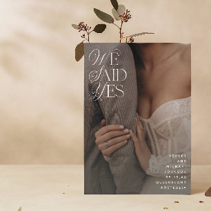 我々はYesホワイトオーバーレイ披露宴のみ2枚の写真 招待状