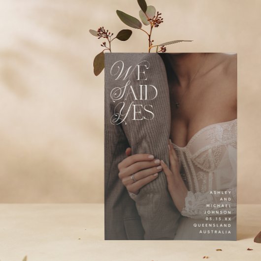 我々はYesホワイトオーバーレイ披露宴のみ2枚の写真 招待状