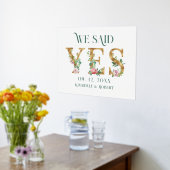 我々はYes金ゴールド手紙ピンクの花を述べた 箔ポスター (レイダウン (キッチン))