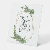 我々を築いた愛 台座サイン (正面)