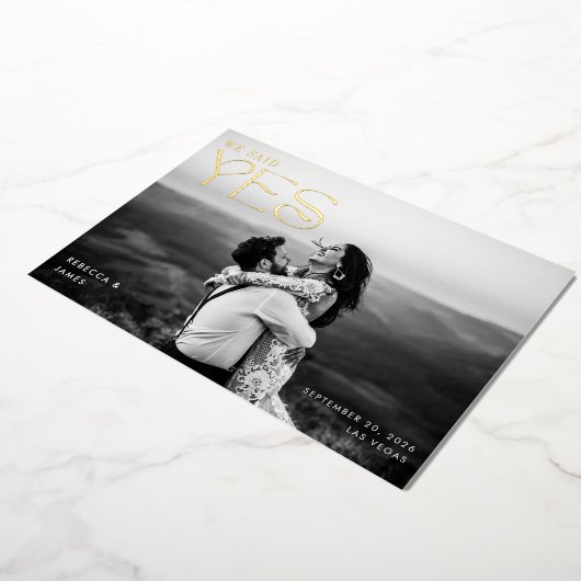 我々モダンは、Yes写真の飛び結婚出し 箔招待状 (回転した状態)