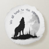 我々全員が同じ月の引用文に吠え感動的る ラウンドクッション (裏面)