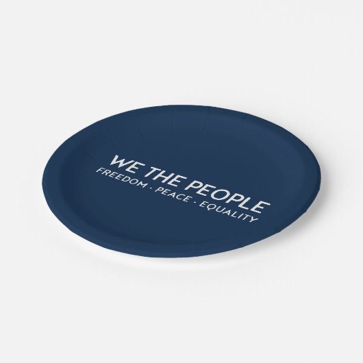 我々国民の自由の平和平等 | ブルー ペーパープレート (アングル)