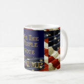 我々国民はトランプに投票する コーヒーマグカップ (正面右)