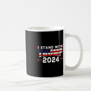 我々国民はドナルド・トランプ2024アメリカと共に立つ コーヒーマグカップ