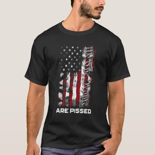 我々国民は愛国心の強いアメリカ人だ Tシャツ (正面)