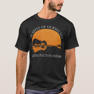 我々自身にもかかわらず、我々はアパレルの状態になる Tシャツ