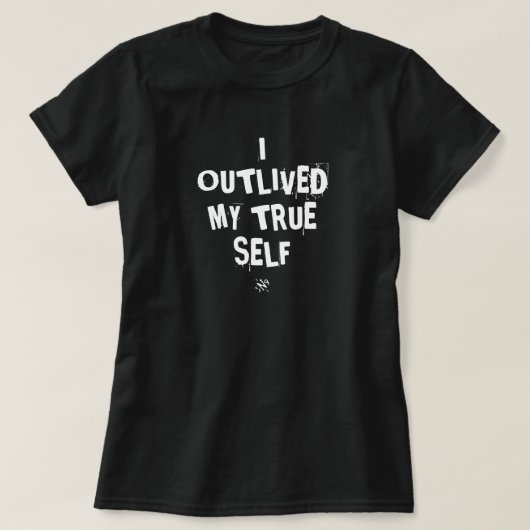我が真の自分を超越せり - 実存主義的名言 Tシャツ (デザイン正面)