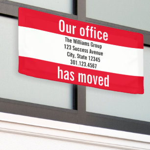 我が社は発表に動いた赤と白 横断幕