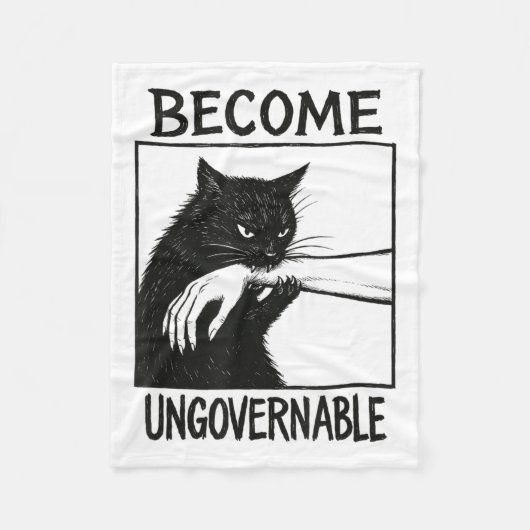 我慢できない黒猫の噛む手おもしろいCa フリースブランケット (正面)
