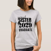 我誇りを持った々の卒業生 | Sister with Cap and Year Tシャツ (正面)