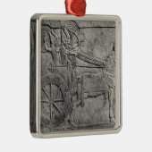 戦いのアッシリアの軍隊を描写するレリーフ、浮き彫り メタルオーナメント (右)