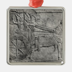 戦いのアッシリアの軍隊を描写するレリーフ、浮き彫り メタルオーナメント