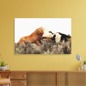 戦いの野生の牡馬 キャンバスプリント (インサイチュ (リビング))