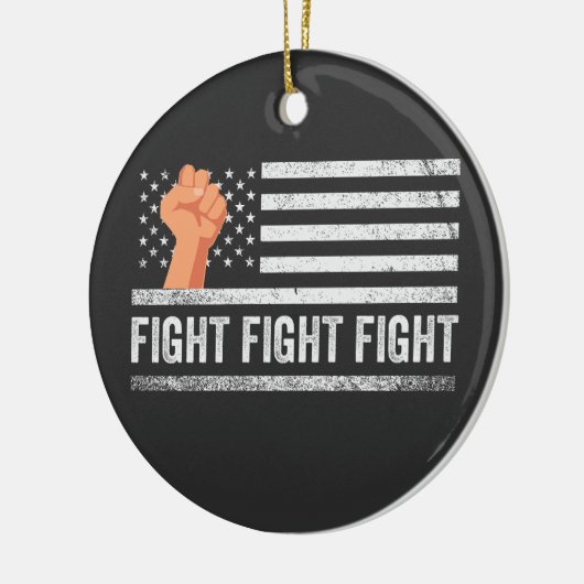 戦う戦いトランプ米国国旗の愛国心 セラミックオーナメント (左)