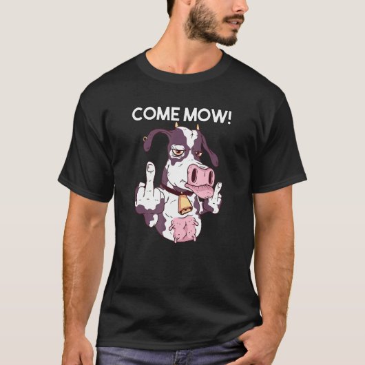 戦う準備ができたコミカルな牛 Tシャツ (正面)