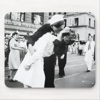 戦争に接吻しますさようなら マウスパッド