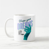 戦争に迫る青い手で夢を描く コーヒーマグカップ (左)